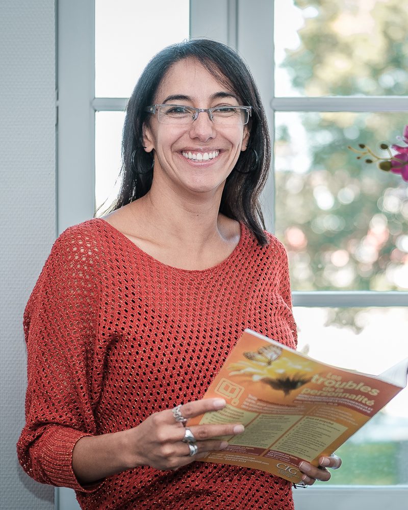 Carolina Lara, psychologue et sexologue, dans son bureau