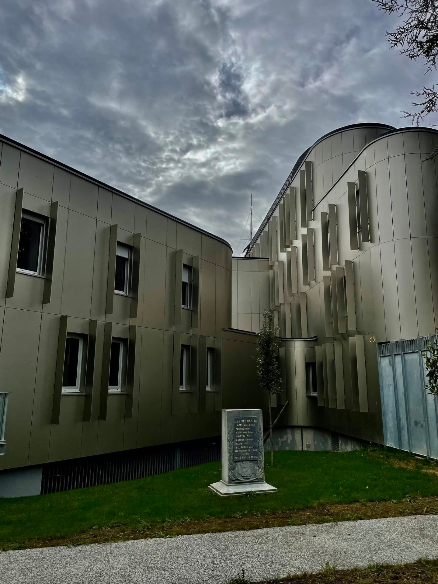 Bardage, cour intérieure