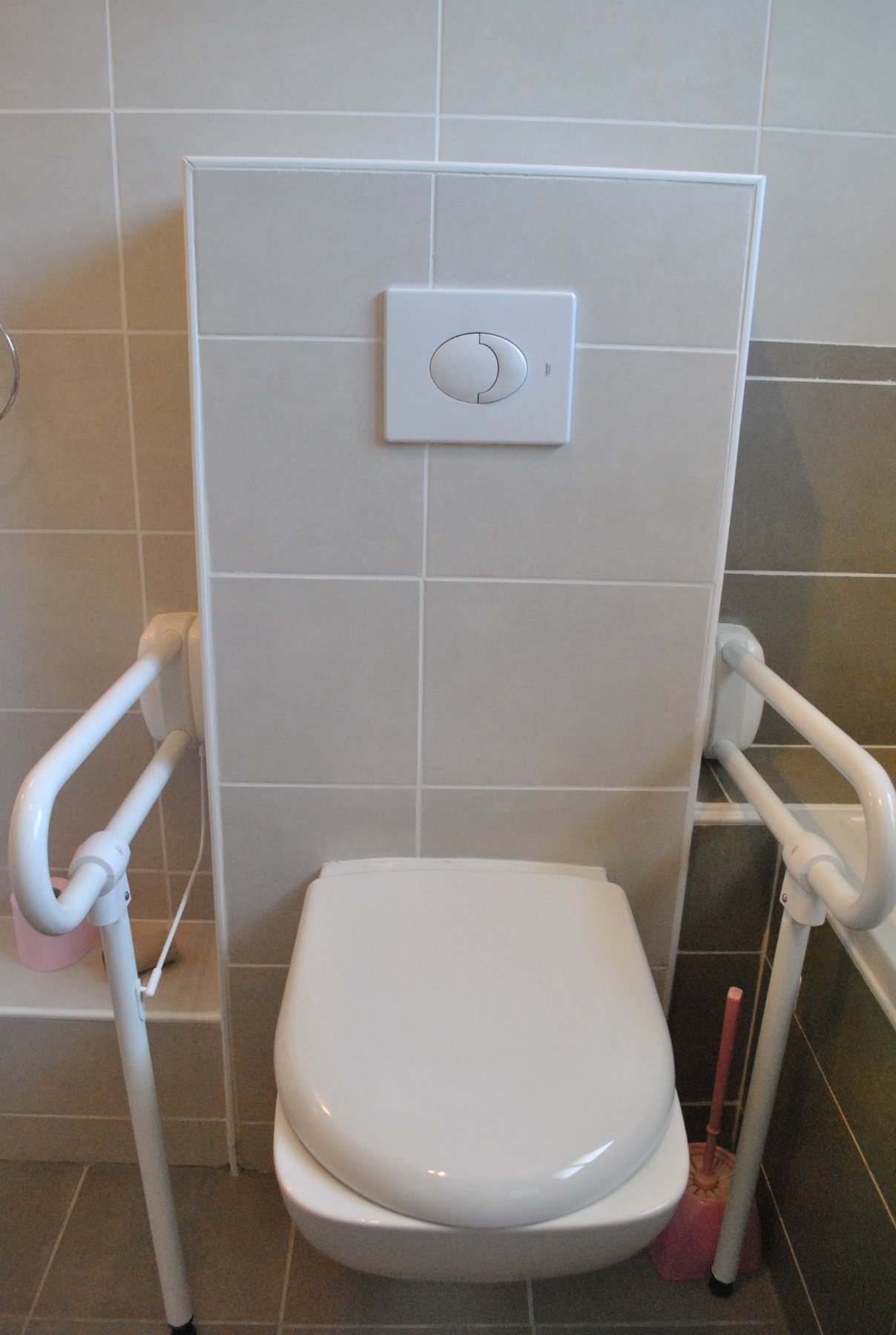 WC adapté PMR — réalisation Entreprise Perry